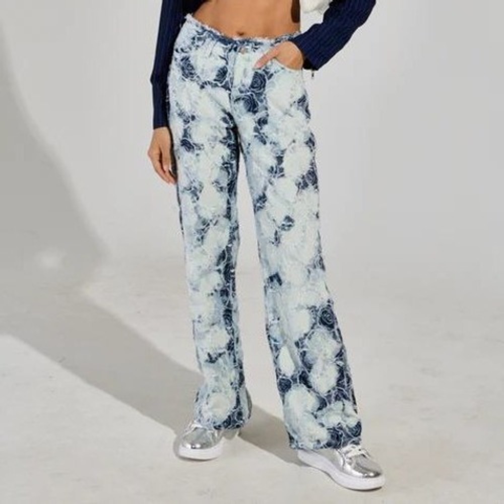 Akira Label Too Cool For You Denim Pants Floral Textured Jeans Womens Small New